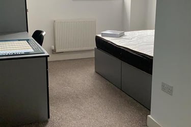 8 bed flat, 10 Kinterbury Street, City Centre, Plymouth, PL12DG - Image 6